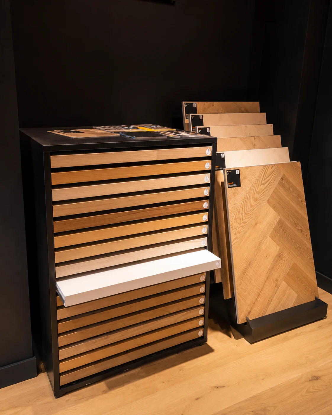 Exposición de suelos de madera en MEISTER Córdoba